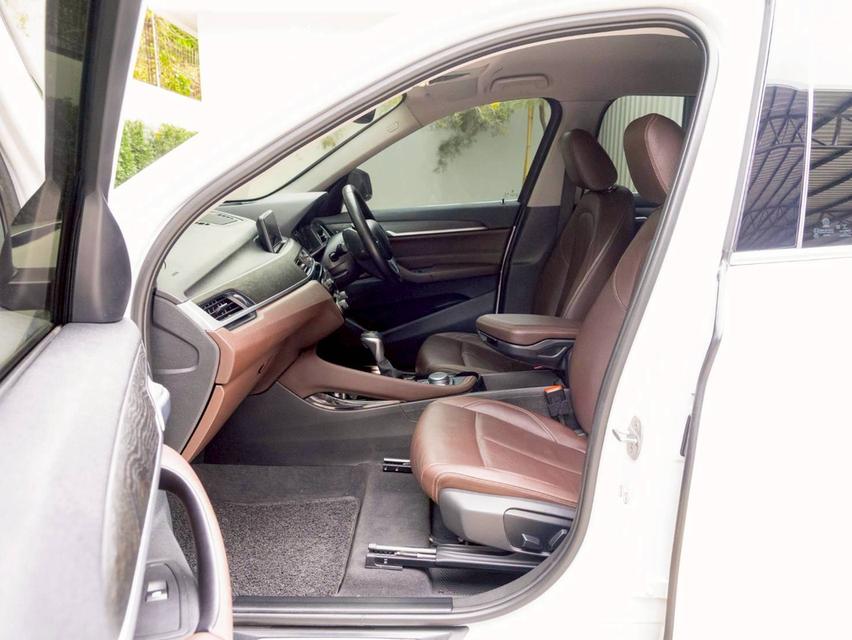 BMW X1 sDrive 18d xLine ปี 2019 16