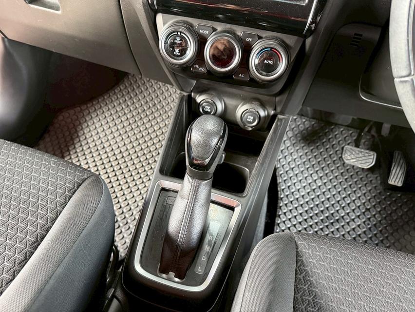 Suzuki Swift 1.25 GLX AT ปี 2018 รถสวยมือเดียว รุ่นท๊อป 11