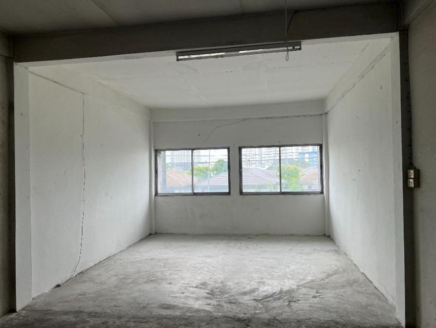 ขายด่วน อาคารพาณิชย์ 2คูหาทะลุกัน ติดถนน พัฒนาการ - ศรีนครินทร์ ใกล้ MRT หัวหมาก 200 ม. รูปที่ 7