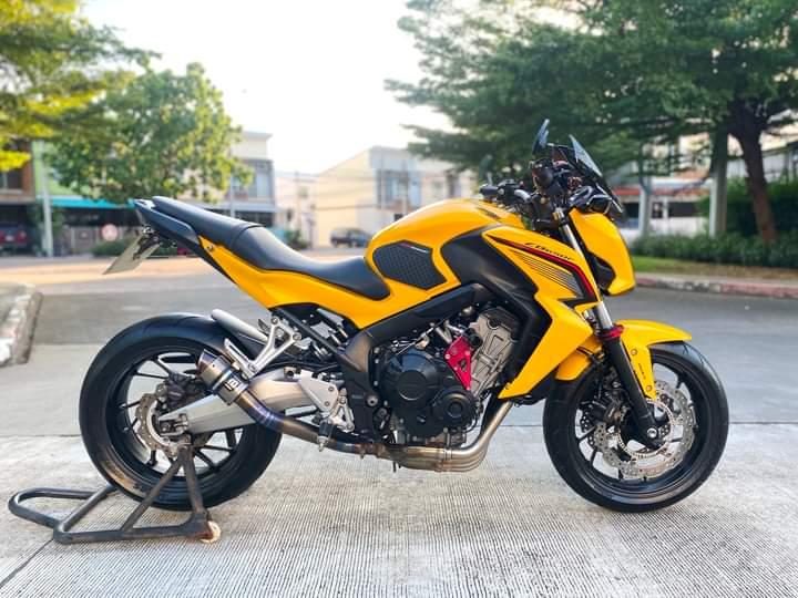 Honda cb650f สีเหลือง ปี 2019 2