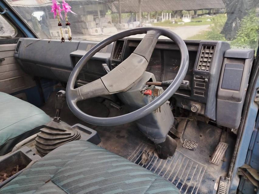 ขายด่วน เจ้าของขายเอง รถบรรทุก 6 ล้อ ISUZU NPR-115 3