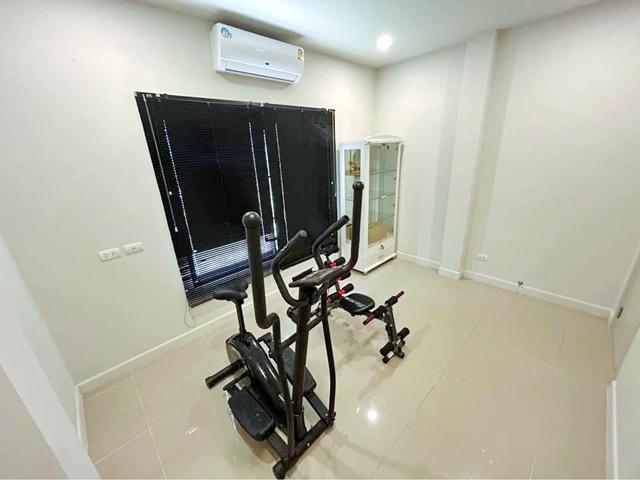 ม.กรุงเทพ รังสิต 3.2กม. ซ.บงกช31-37 เช่าบ้านเดี่ยว 2 ชั้น 55ตร.ว. 205ตร.ม. 3น้ำ 4นอน ตลาดคลองหลวง 2กม. 8