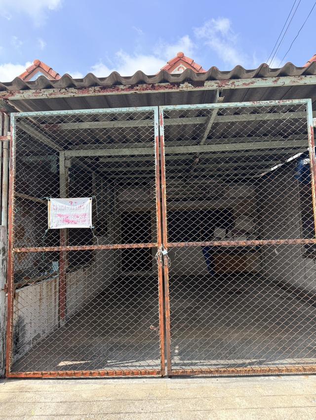 บ้านทาวน์โฮม 2 ชั้น 2 ห้องนอน 2 ห้องน้ำ 1 ห้องครัว จอดรถได้ 1 คัน 1