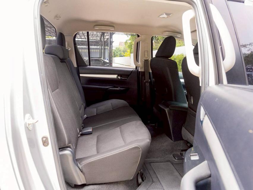 Toyota Revo 2.4 Prerunner ปีจด 2021 15