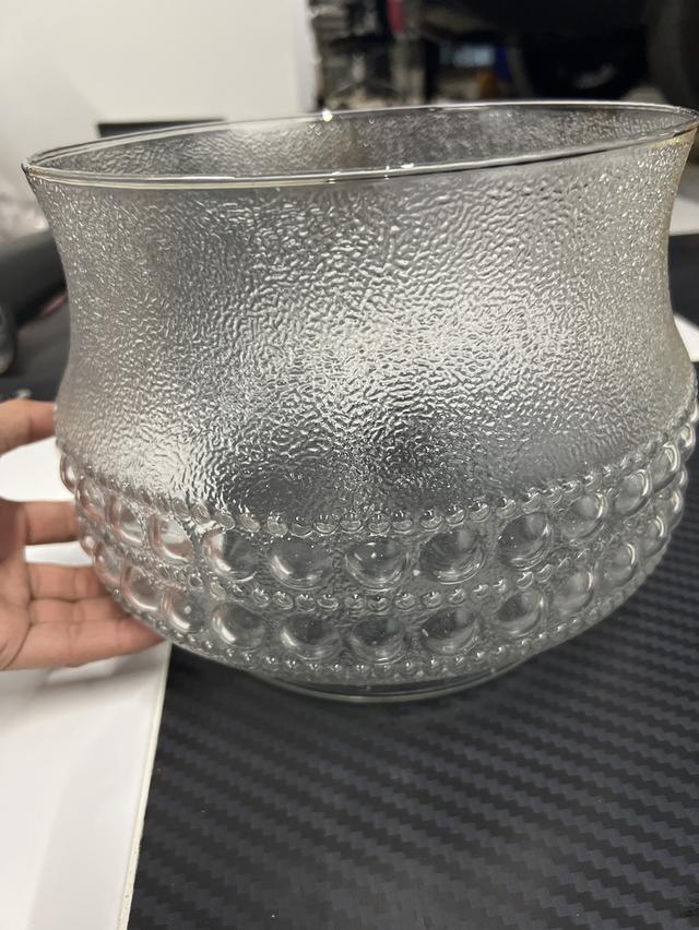 โถแก้วโถบอมโบเนียร์ (Bomboniere)