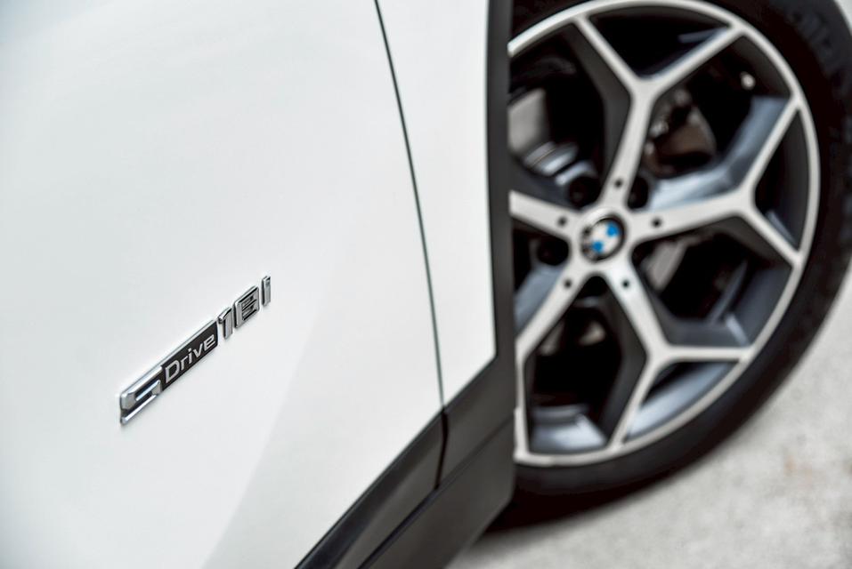 BMW X1 1.5 sDrive18i xLine F48 AT 2017 5