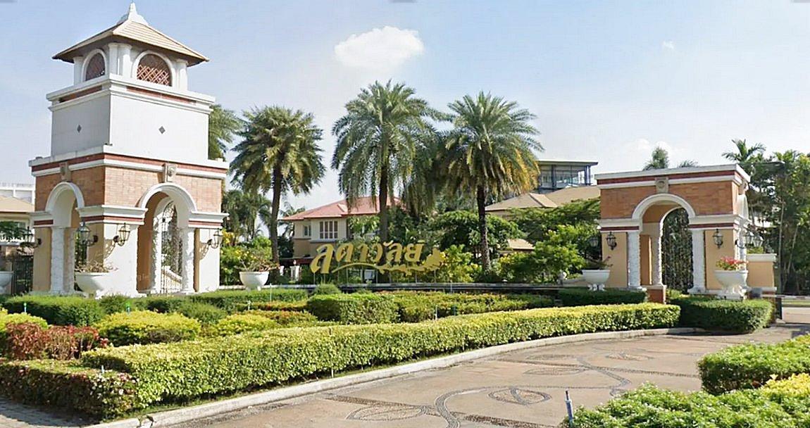 โครงการ ลดาวัลย์ สุขุมวิท 103 บ้านเดี่ยวแปลงมุม 143 ตารางวา 5 นอน 5 น้ำ ตกแต่งบิ้วท์อินทั้งหลัง 11