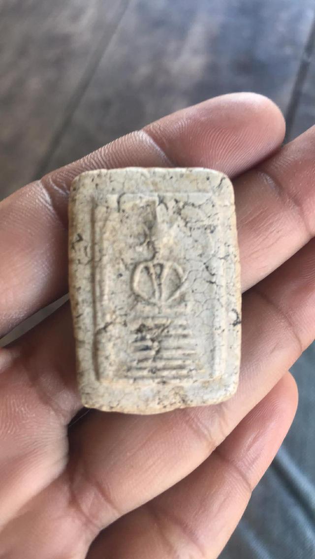 พระสมเด็จวัดเกศไชโย พิมพ์.6 ชั้น ไหล่ตรงอกตลอด (กรุวัดโพธิเกรียบ)