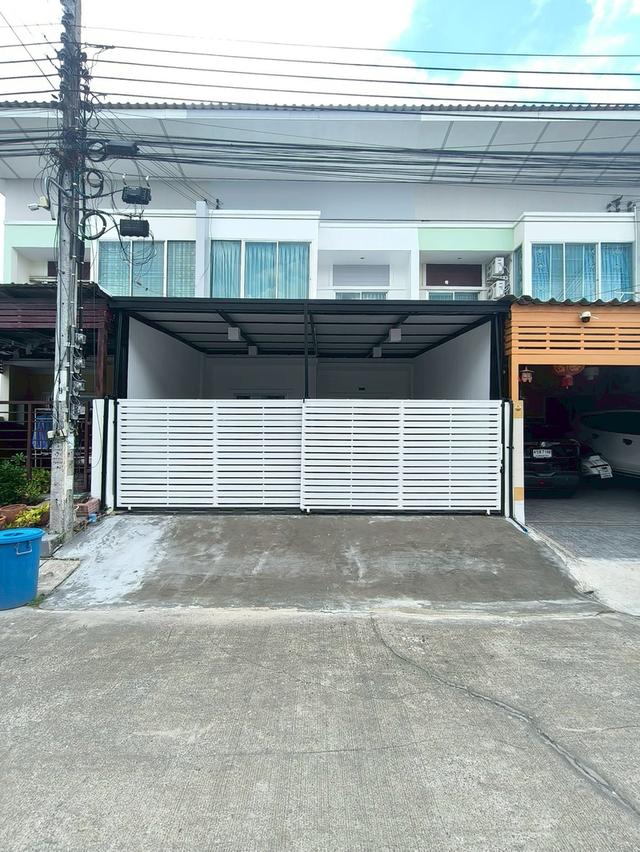 หมู่บ้านราชพฤกษ์  ถนนฉลองกรุง 61 ลาดกระบัง  หนองจอก  สุวินทวงศ  ์นัดชมบ้าน 085-318-6868 คุณวา 1