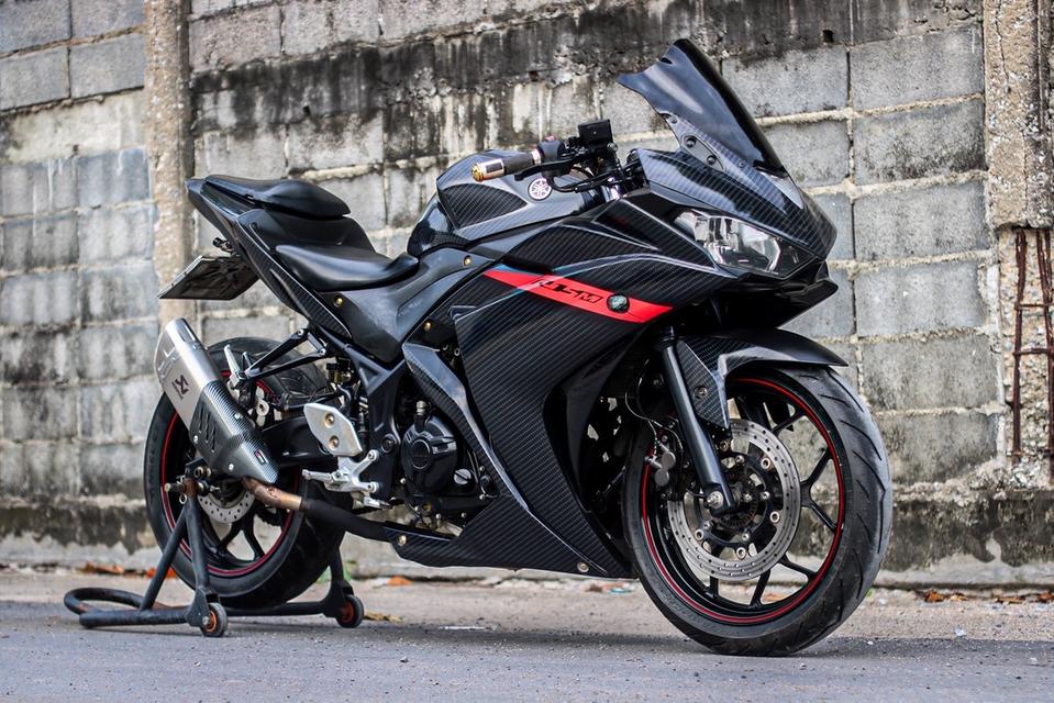 Yamaha R3 2
