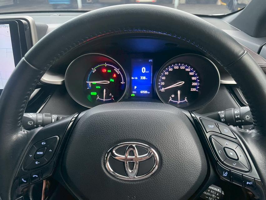 Toyota C-HR Hybrid  Y19 Wagon 4dr 1.8 HI HV  CVT FWD top  1.8 (Hybrid) สีขาว ออโต้  16