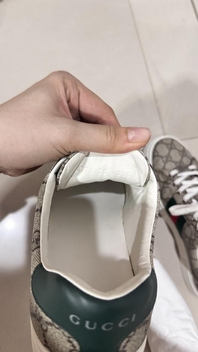 รองเท้า Gucci แท้ สภาพ100% ไม่มีตำหนิ มีกล่องอุปกรณ์ครบ รูปที่ 5