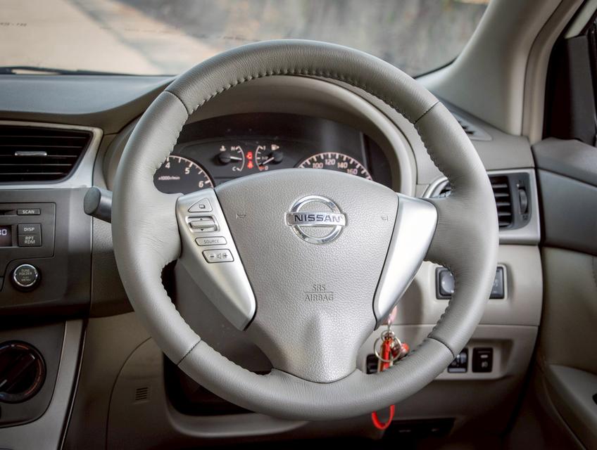 NISSAN SYLPHY 1.6 V ปี 2013 7