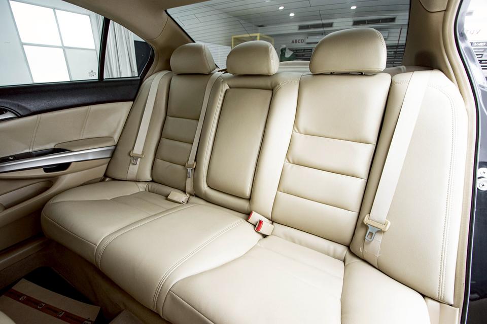 รหัสรถ 1D715 ACCORD 2.0 E 2009 6
