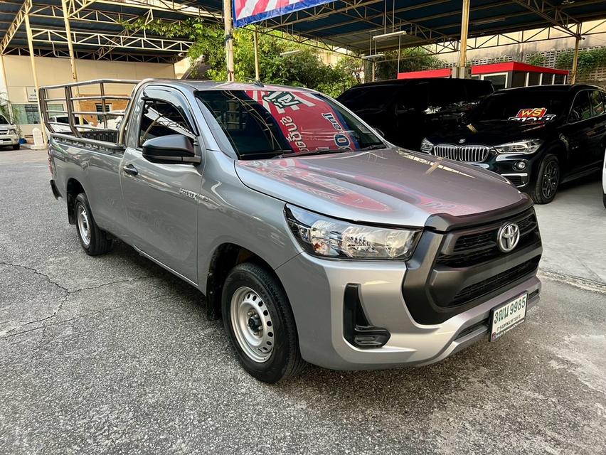 TOYOTA REVO ปี 2022 รุ่น 2.4 ตอนเดียว Z edition เกียร์ธรรมดา สีเทา รถบ้านมือเดียว เลขไมล์น้อยมากๆ 5หมื่นกว่าkm ซื้อมา