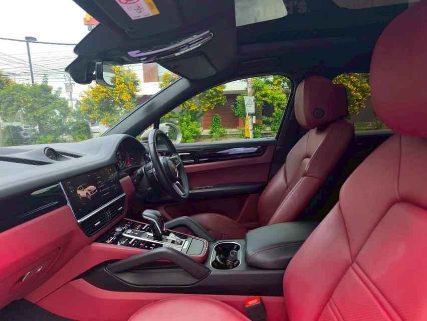 รหัสรถ KPV666 2022 PORSCHE CAYENNE 3.0 HYBRID COUPE สี  Crayon 17