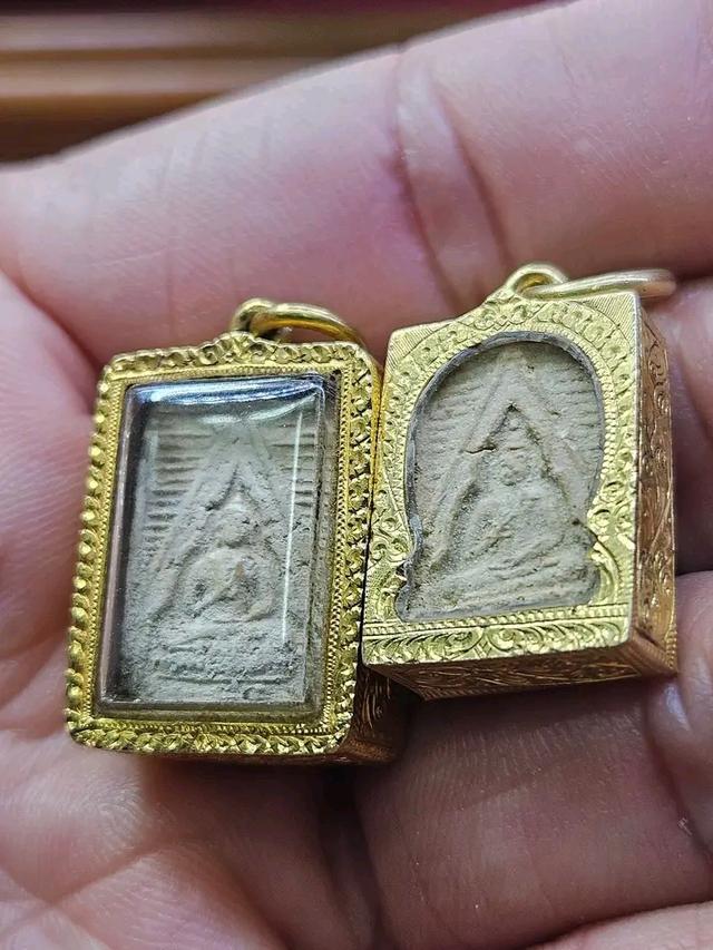 พระเลี่ยมทององค์ละ 10500