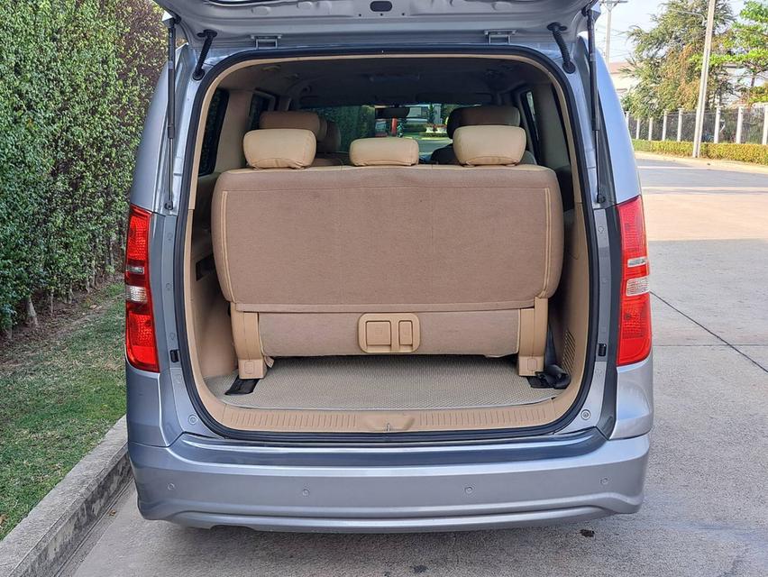 ขายถูก เพียง🔥Sale 589,000🔥เท่านั้น Hyundai H1 2.5 ดีเซล ปี 17 วิ่งน้อยไมล์แท้ 16