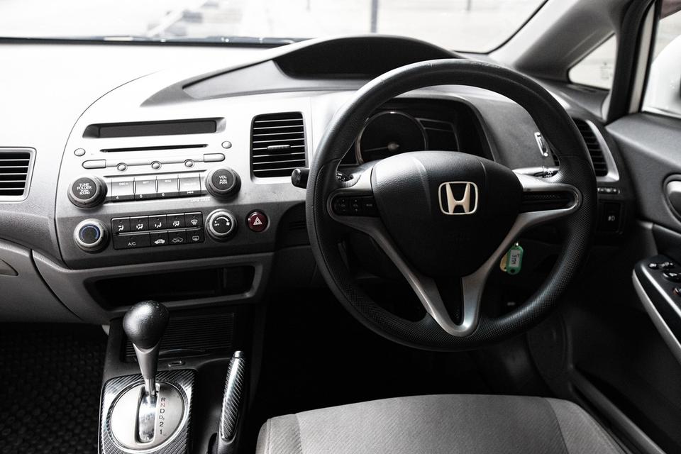 #HONDA #CIVIC FD MNC 1.8 S AS ปี 2010สีขาว | รถบ้านสวย สภาพดี✨ เดิมสวย ดูแลดี พร้อมใช้งาน✅ ไม่เคยชน | บอดี้เดิมสวย✅ ไมล์แท้ 162,211 กม.✅ รูปที่ 16