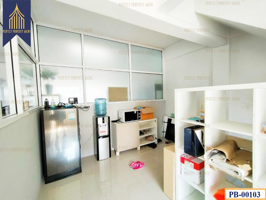 อาคารพาณิชย์ 2 คูหา หลังมุม เหมาะทำโฮมออฟฟิต ใกล้ BTS แบริ่ง สมุทรปราการ พร้อมอยู่ 10