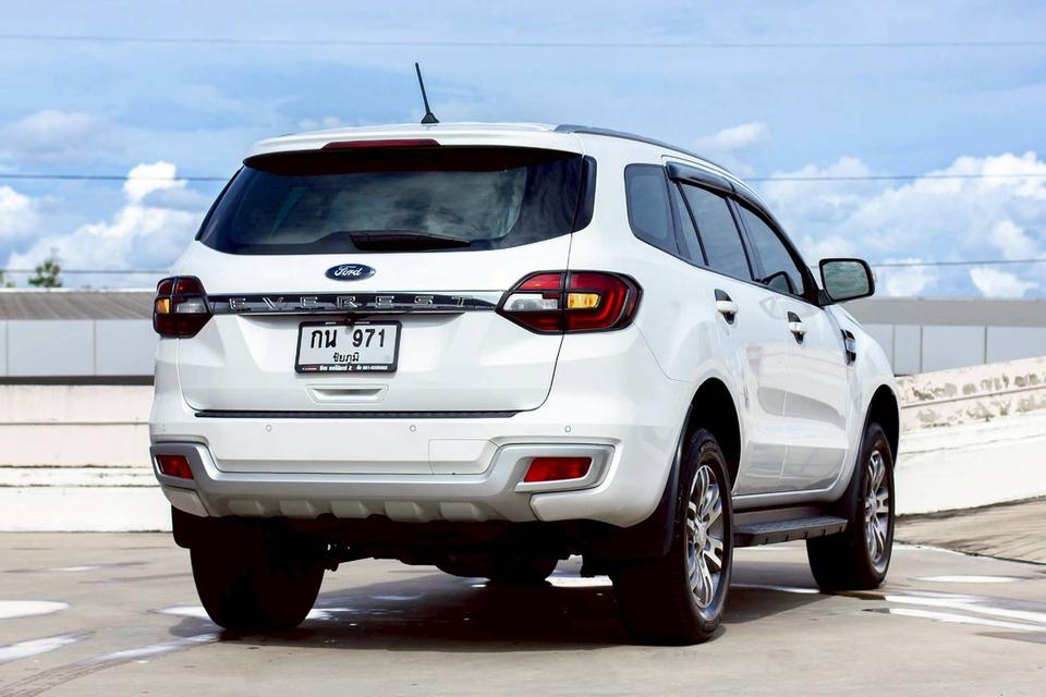 ขาย Ford Everest 2.2Titanium ปี17