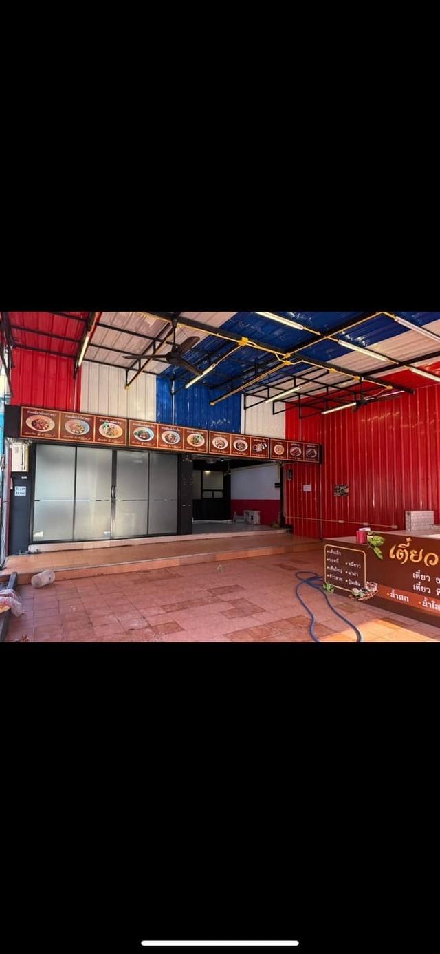 ให้เช่าตึกอาคารพาณิช 5 ชั้น เดือนละ 40000 ต่อตึก (มี2คูหาติดกัน) ซอยสดใส บางแสน โทร 0638530111 3
