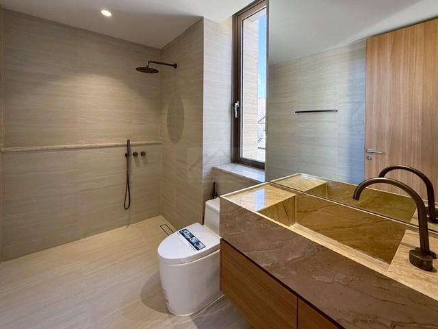 ขายโฮมออฟฟิศ 4.5 ชั้น 536 ตรม. ซอยปรีดี 14 (สุขุมวิท 71) ใกล้เอกมัยทองหล่อ รีโนเวทใหม่ 4