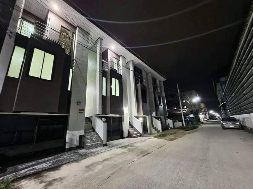 ขายทาวน์โฮมสองชั้นจังหวัดนครศรีธรรมราช 4