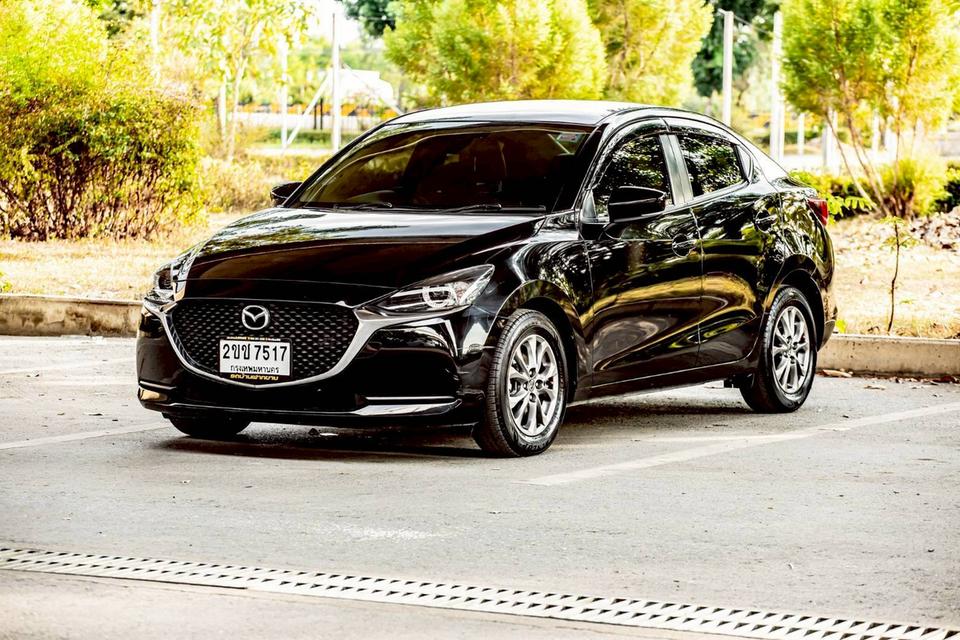 Mazda2 1.3 C Sedan ปี 2021 สีดำ มือเดียวป้ายแดง 2