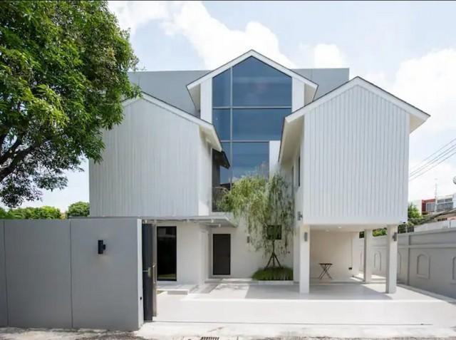 ให้เช่า-ขายบ้านเดี่ยว3ชั้น 60 ตร.ว. สุขุมวิท 71 ซอยปรีดีพนมยงค์ 14 Modern Style หลังมุม ใกล้ BTS พระโขนง พัฒนาการ รามคำแหง เอกมัย ทองหล่อ 1