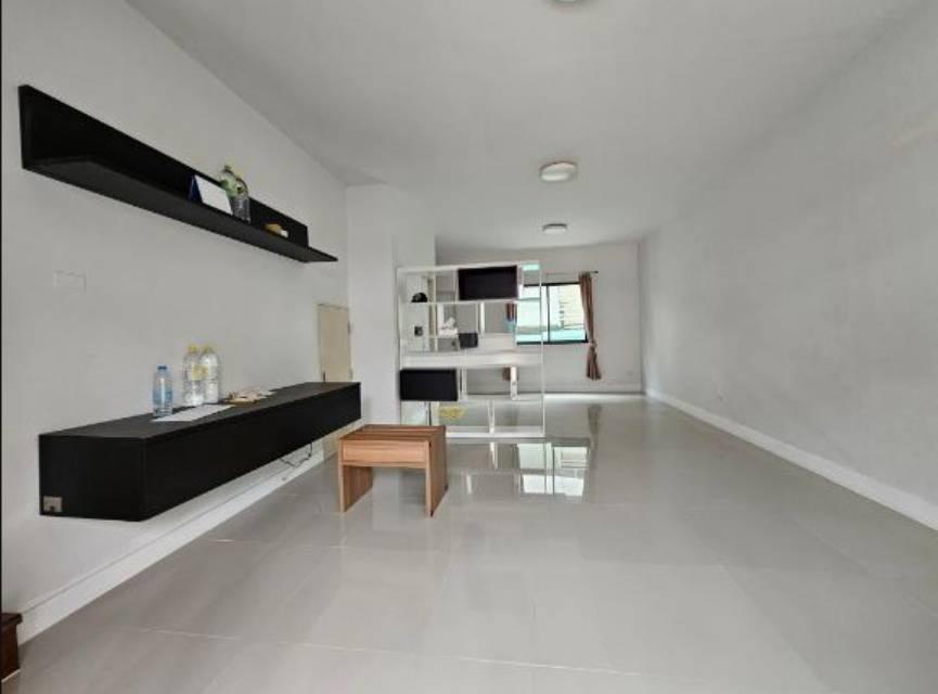 บ้านใหม่ ไม่เคยเข้าอยู่ หลังมุม ราคาดีสุดคุ้ม โครงการ Modi Villa หลวงแพ่ง – ลาดกระบัง 6