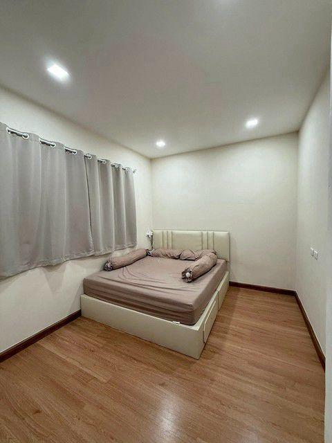 ขายทาวน์เฮ้าส์ 2 ชั้น โครงการ โกลเด้น ทาวน์ รามอินทรา-วงแหวน 13