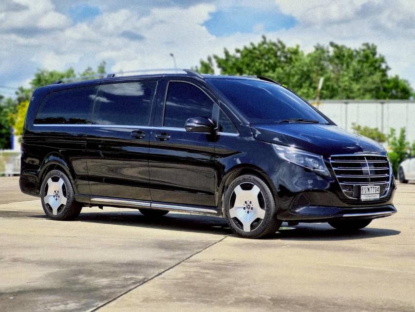 Benz V 300d Exclusive ปี 2025 ไมล์ 7,1xx km.