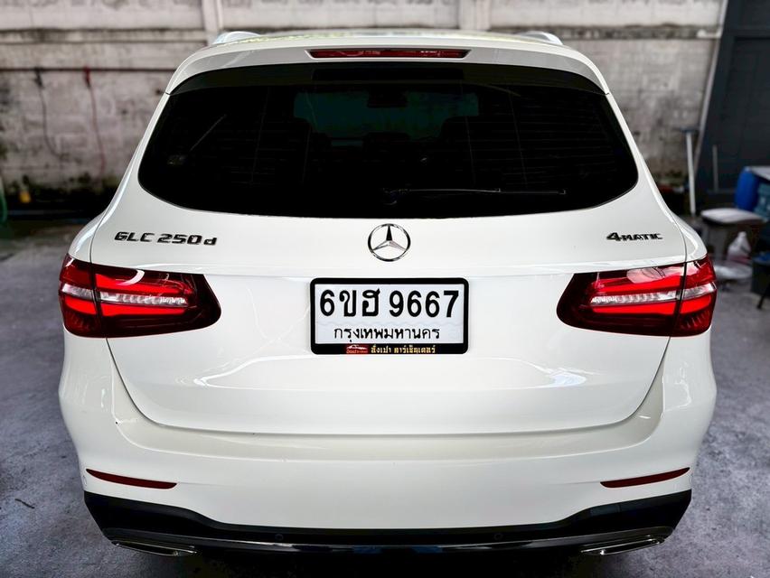 Benz GLC250 d AMG Dynamic ดีเซล สีขาว ปี 2019 รถบ้านมือเดียวป้ายแดง  ไม่เคยทำสี รูปที่ 5