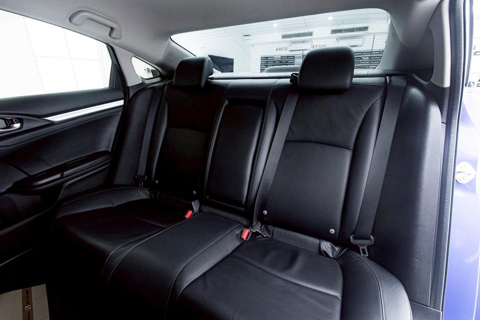 รหัสรถ 1E300 CIVIC 1.8 EL 2020 5