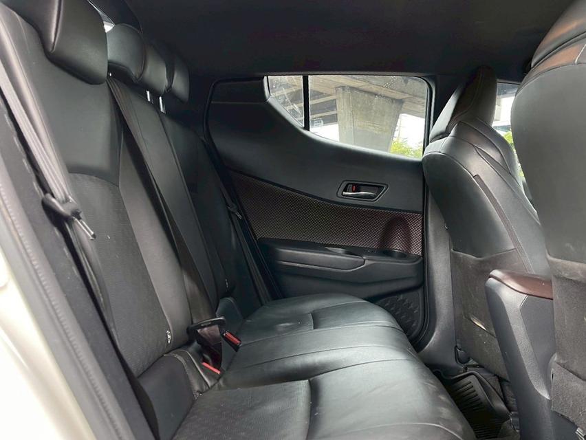 ขาย Toyota CHR 1.8Mid ปี19 12