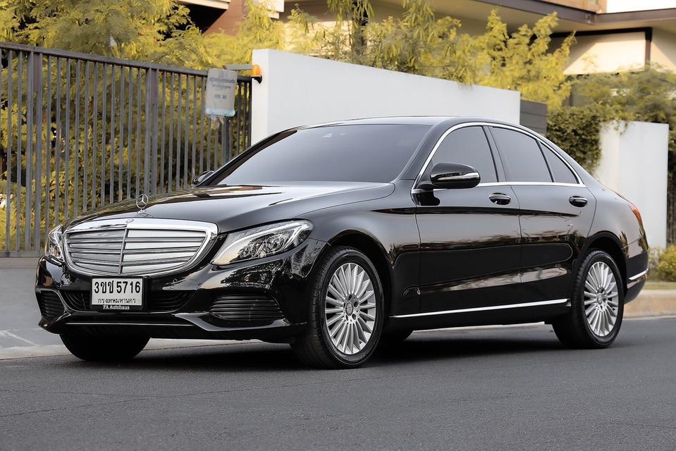 Mercedes Benz C300 BluceTec Hybrid Exclusive Sedan ปี 2015 วิ่ง 85,xxx โล