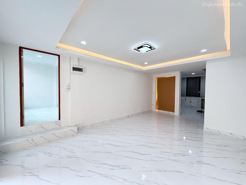 หมู่บ้านเฟรนชิฟ ประเสริฐมนูกิจ 29 แยก 2 5