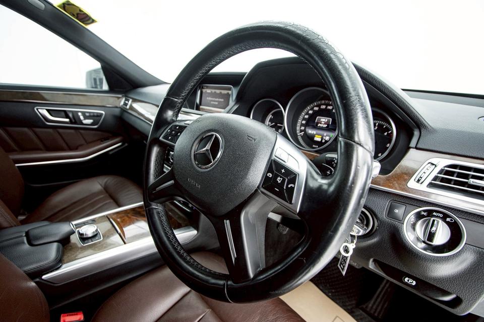 BENZ E-CLASS E300 BLUETEC HYBRID 2014E-Class W212 โฉม LCI หรู คลาสสิก ประหยัด รูปที่ 13