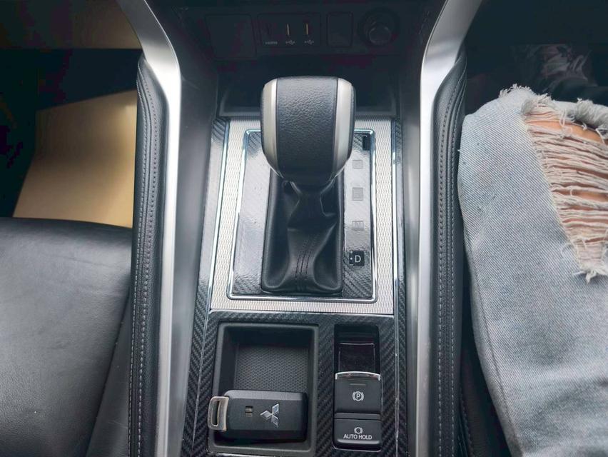 รหัสรถ KPV1694 2019 MITSUBISHI PAJERO SPORT 2.4 GT Premium 2WD  8