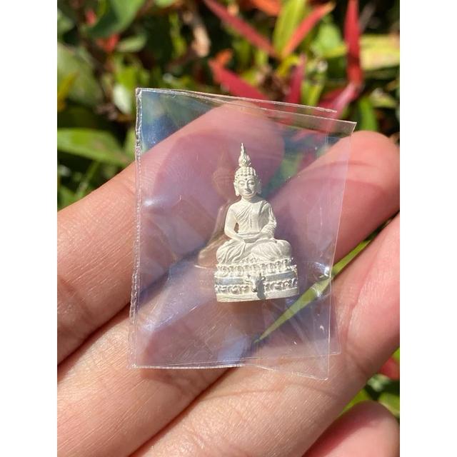 Phra Nirantrai Amulet – Wat Makut Royal Edition (200th Anniversary of King Rama IV, 2004 Consecration) 9