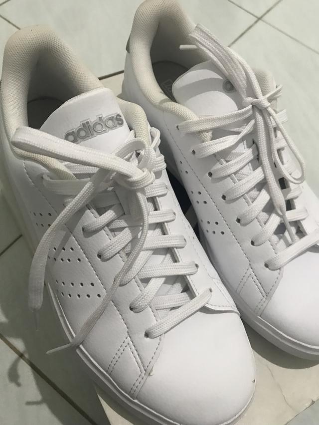 รองเท้าadidas มือ2