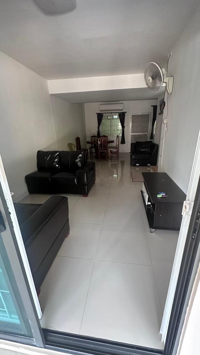 ขายบ้านทาวน์โฮมข้างโรบินสันศรีสมาน65/1 5