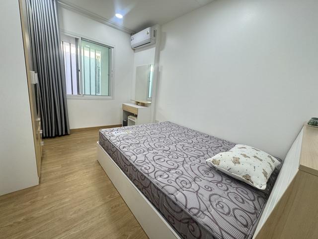 ทาวน์โฮมหมู่บ้านอยู่เจริญ รัชดาภิเษก ห้วยขวาง 5 ห้องนอน 2 ห้องน้ำ บ้านใหม่ ครื่องใช้ไฟฟ้าครบ พร้อมเข้าอยู่ 7