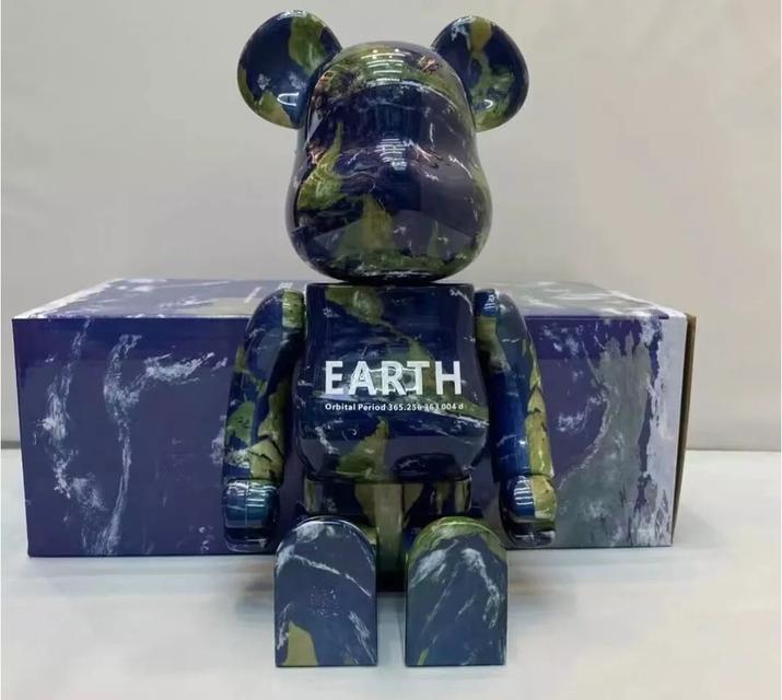 Bearbrick 400% New Earth  5