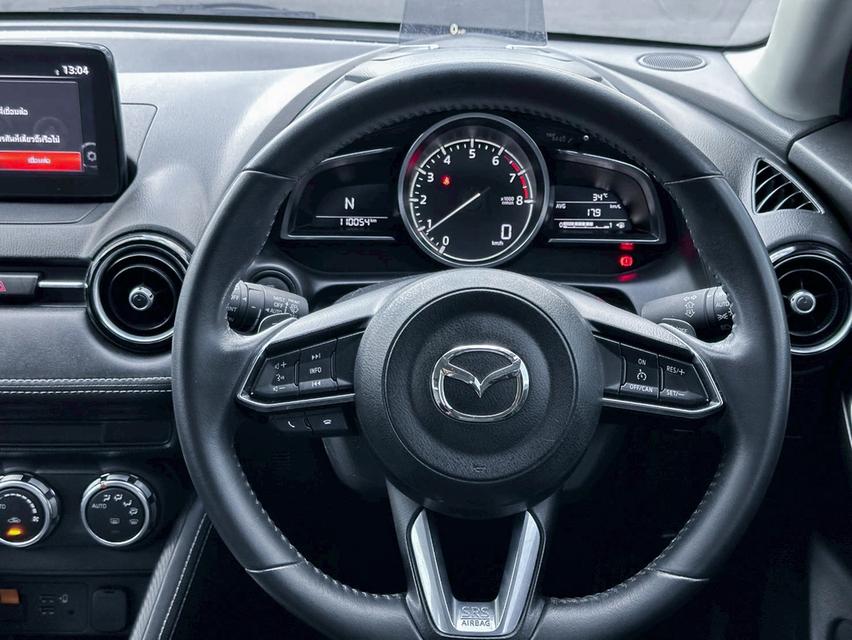 MAZDA 2 1.3 Sport S Leather เกียร์ Auto สีขาวมุกพรีเมียม (Snowflake White Pearl) ปี 2022 แท้ 10