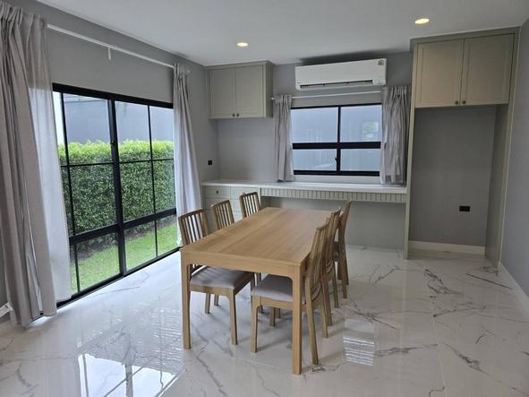 บ้านเดี่ยวให้เช่า เศรษฐศิริ ดอนเมือง ขนาด 60 ตรว 4 นอน ใกล้ รร. นานาชาติฮาร์โรว์ ตรงข้ามสนามบินดอนเมืองและรถไฟฟ้าสายสีแด 3