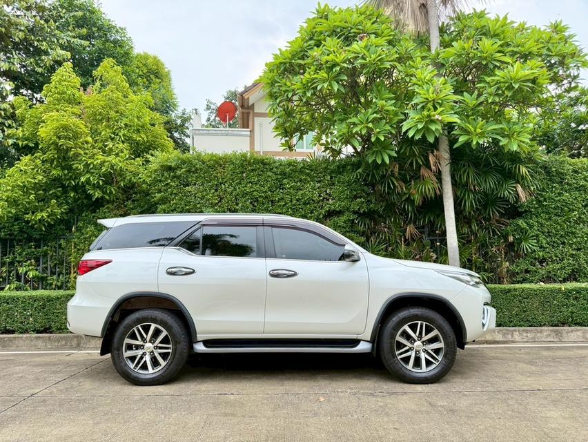 รหัสรถ CH1642 Toyota Fortuner 2.4 Top Sigma4 ดีเซล 4WD Auto ปี 2018 5