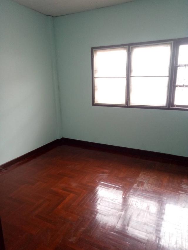 ขายบ้านทาวเฮ้าส์ 2 ชั้น 2 นอน 2 น้ำ เจริญพัฒนา ซ.7 16