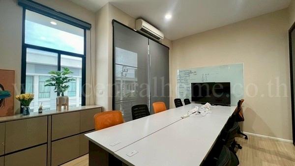 ทาวน์โฮม 3 ชั้น บ้านกลางเมือง รัตนาธิเบศร์ หลังมุม ราคาถูก 13